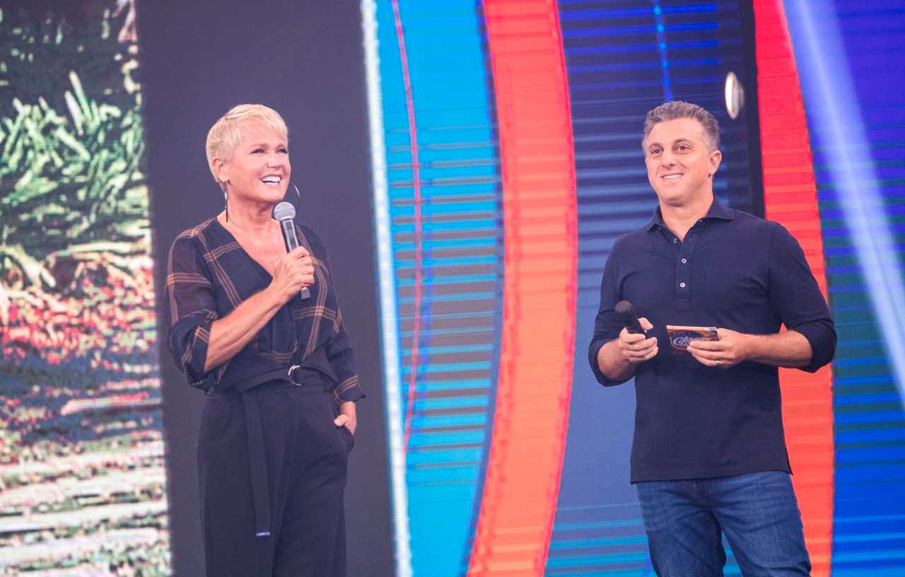 Xuxa grava “Visitando o passado”, quadro do Caldeirão do Huck