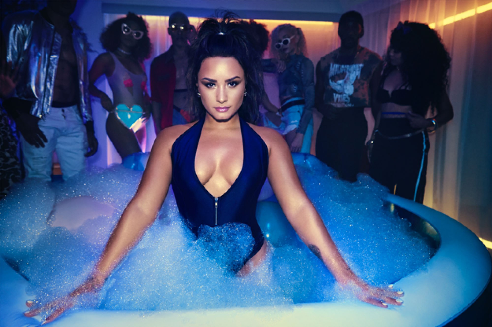 Com shows em estádios, Demi Lovato voltará ao Brasil em 2018 com sua nova turnê