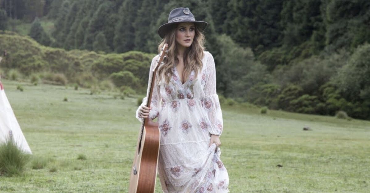 Dulce Maria e Paco Alvarez anunciam gravidez: “Estamos imensamente felizes”