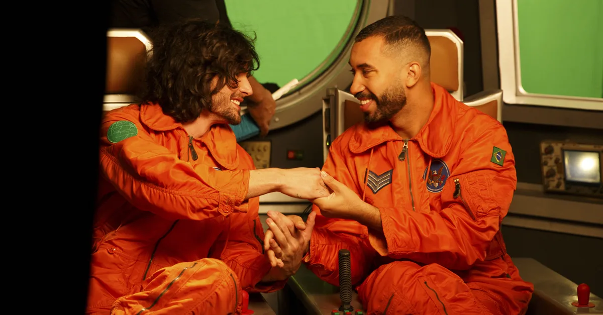 Fiuk lança videoclipe de “Big Bang” com participações de Gil do Vigor e Lumena