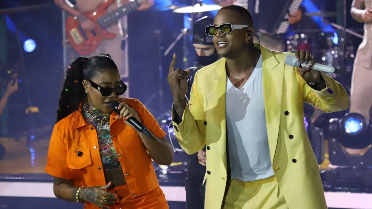 Léo Santana revela que não queria gravar “Invocada”, parceria de sucesso com Ludmilla: “Não conseguia abraçar”