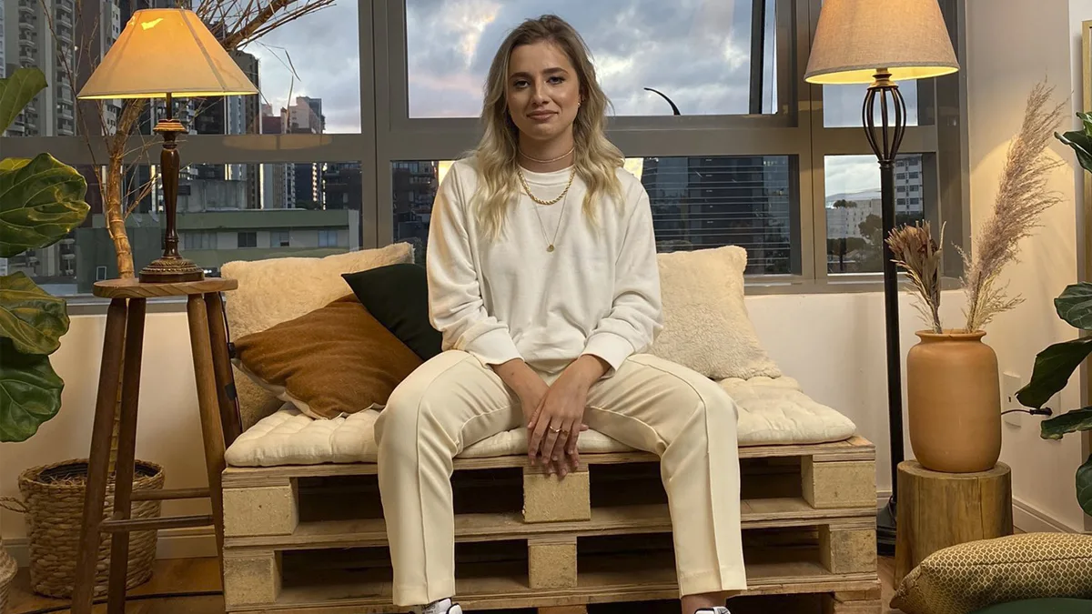 Letra de “Vai e Vem” – Giana