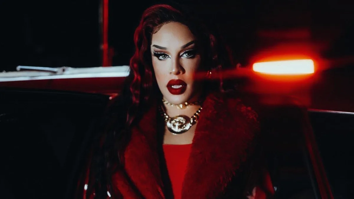 Gloria Groove encerra melhor ano da carreira e agradece fãs com vídeo especial de “Sobrevivi”