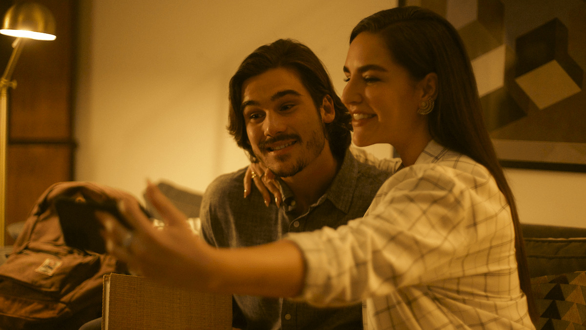 “Pronto, Falei”, com Nicolas Prattes e Kéfera Buchmann, ganha trailer e data de estreia