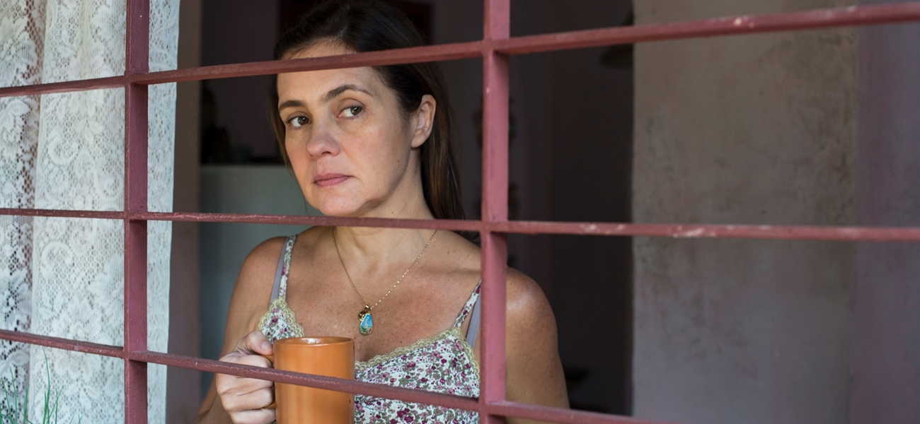 Adriana Esteves concorre ao prêmio de Melhor Atriz no Emmy Internacional. Confira a lista de indicados!