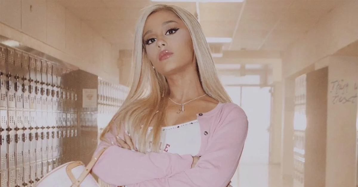 No estilo Regina George, Ariana Grande lança clipe de “Thank U, Next”; assista!