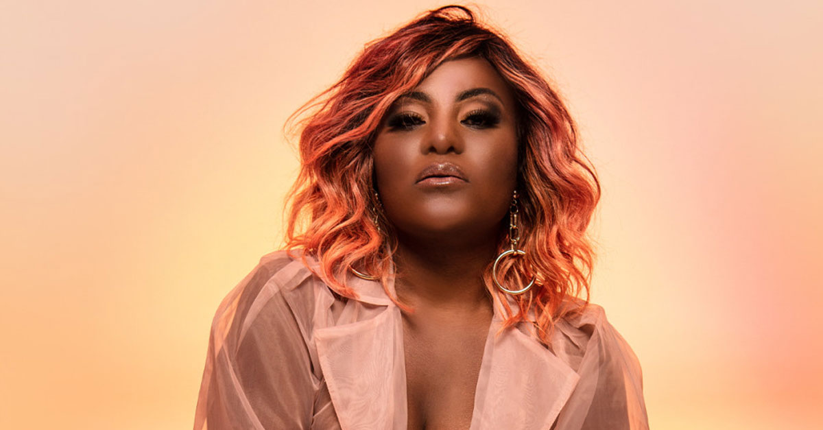 “Fogo”: Ouça o single de estreia de Karin Hils