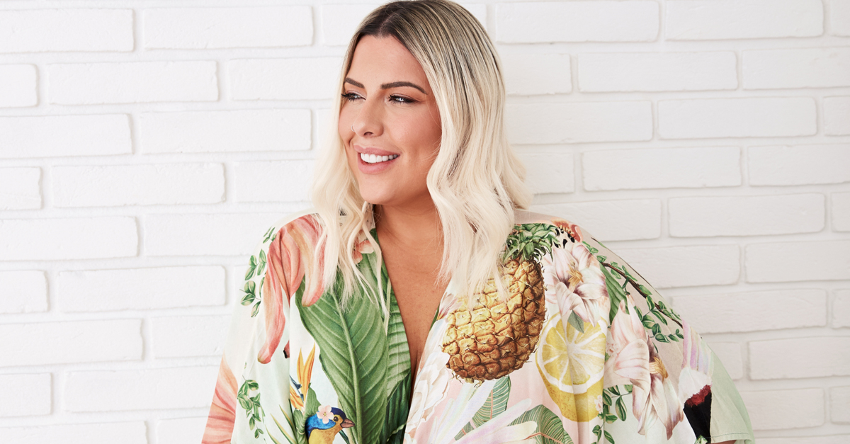 Ana Clara lança lyric video de “Para com Isso”