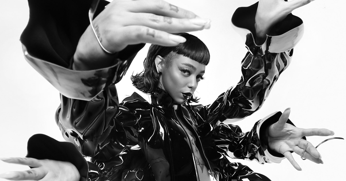 Urias lança single “Racha”; assista o videoclipe!