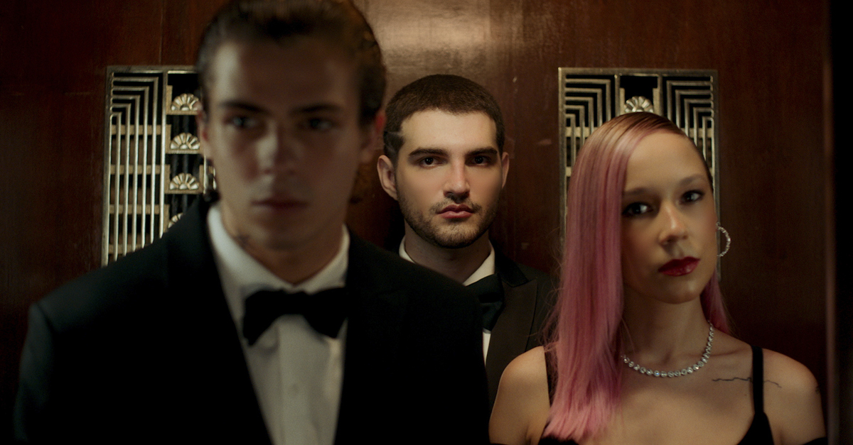 Jão lança videoclipe cinematográfico para “CORINGA”; assista!