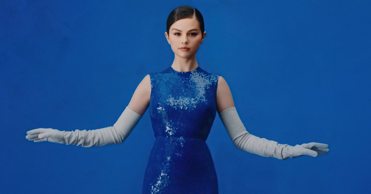 “Revelación” | Selena Gomez lança o tão aguardado EP em espanhol; ouça!