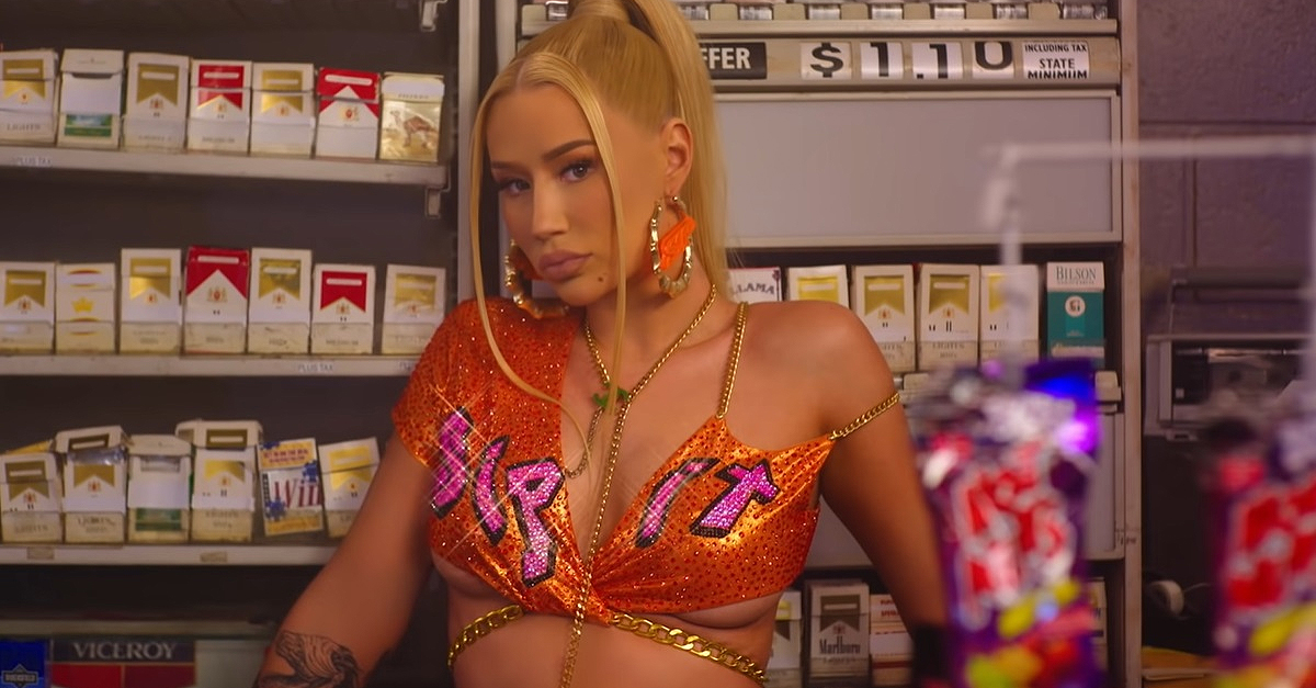 Iggy Azalea divulga prévia de parceria com Gloria Groove