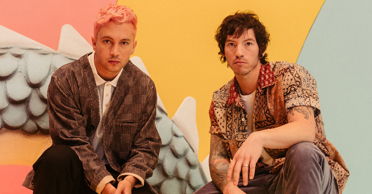 Twenty One Pilots lança “Overcompensate” e anuncia novo álbum