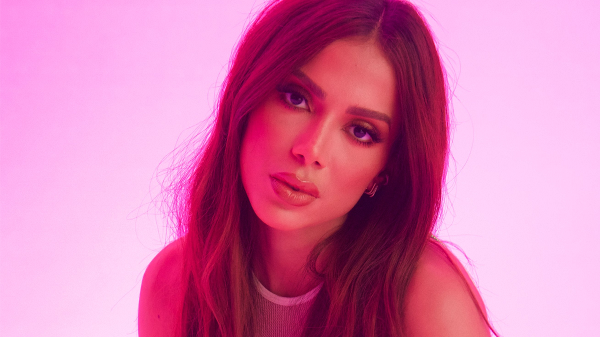 Anitta assina contrato com a Sony Music Publishing: “Super entusiasmada”