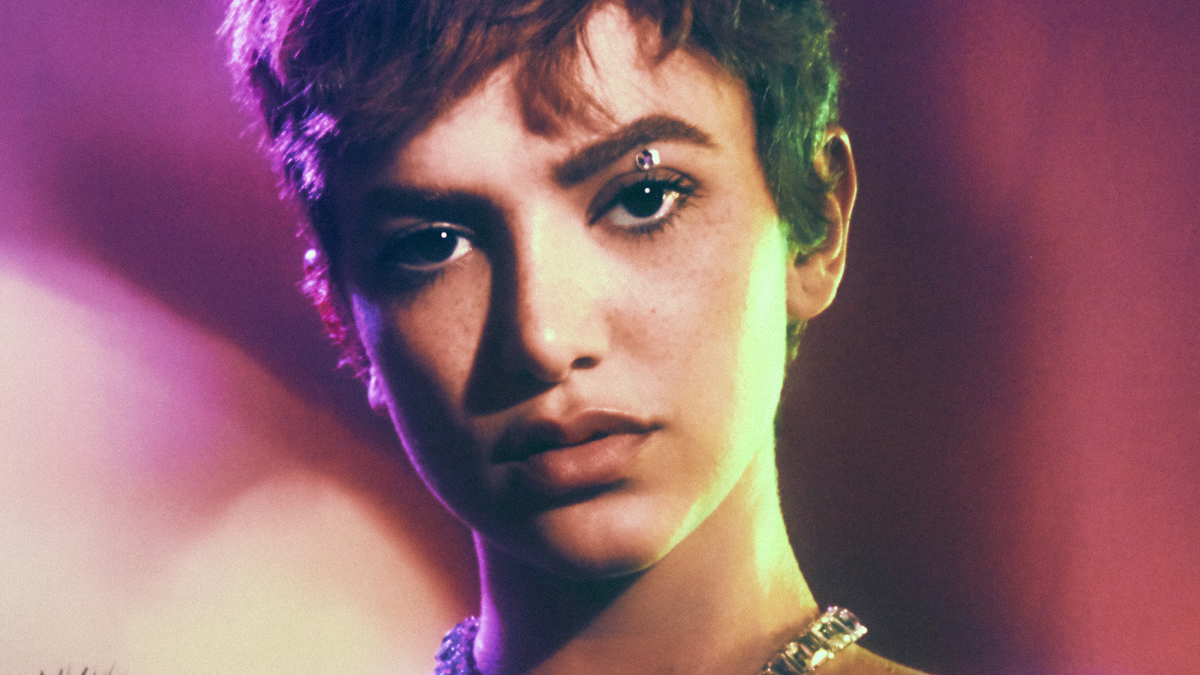 Manu Gavassi anuncia turnê “Eu Só Queria Ser Normal” e shows começam em julho; confira as datas!