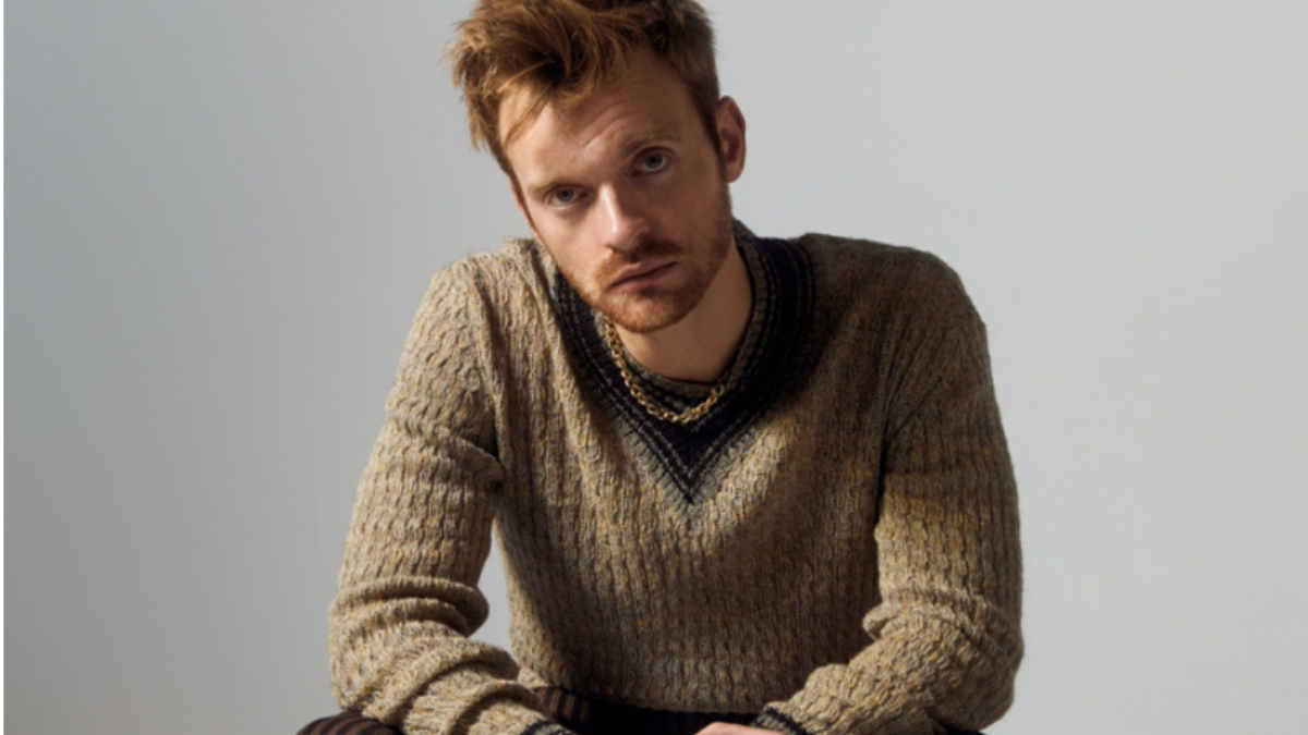 Finneas lança videoclipe “The Kids Are All Dying”; confira!