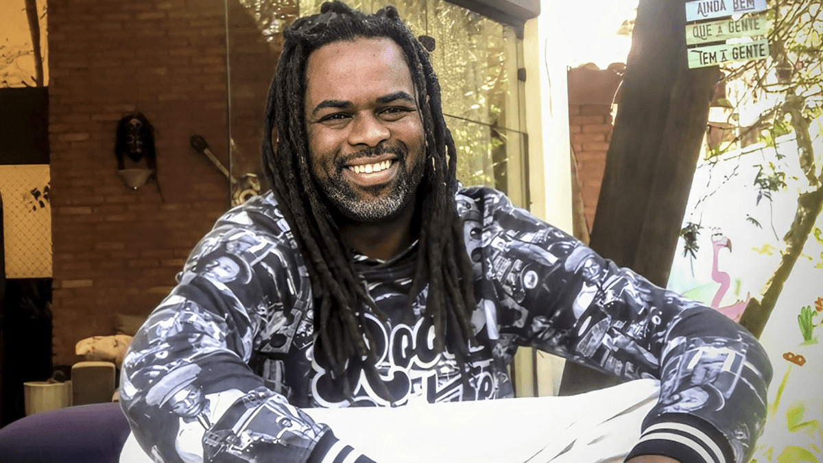 Manoel Soares deixa Globo e emissora divulga mudanças na programação